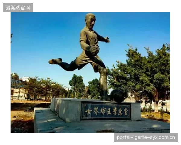上海海港还剩10场球！从“海上王者”到“球王”梦想的坚持